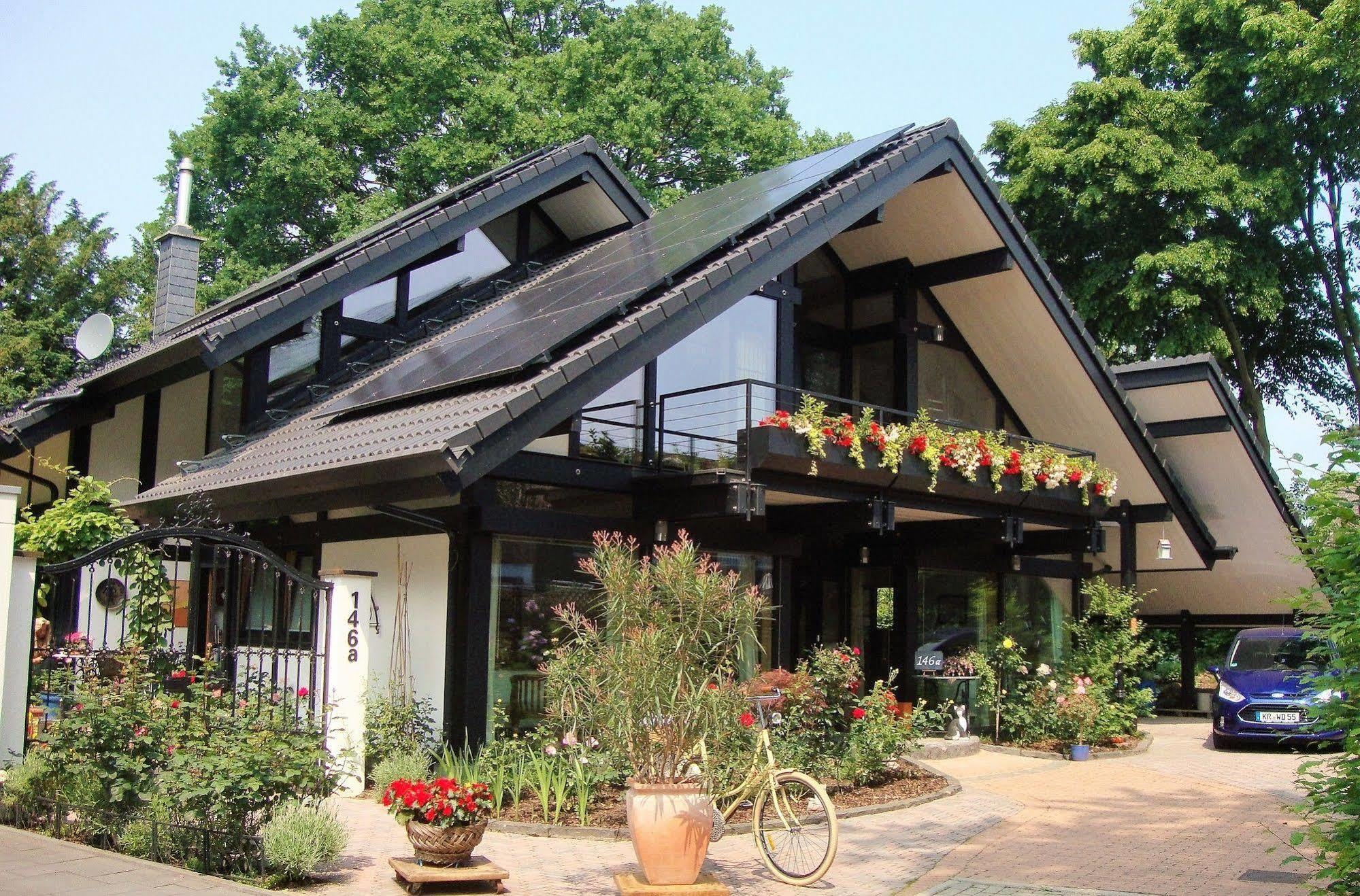 Vivere Ad Parcum - Bed And Breakfast Krefeld Bagian luar foto