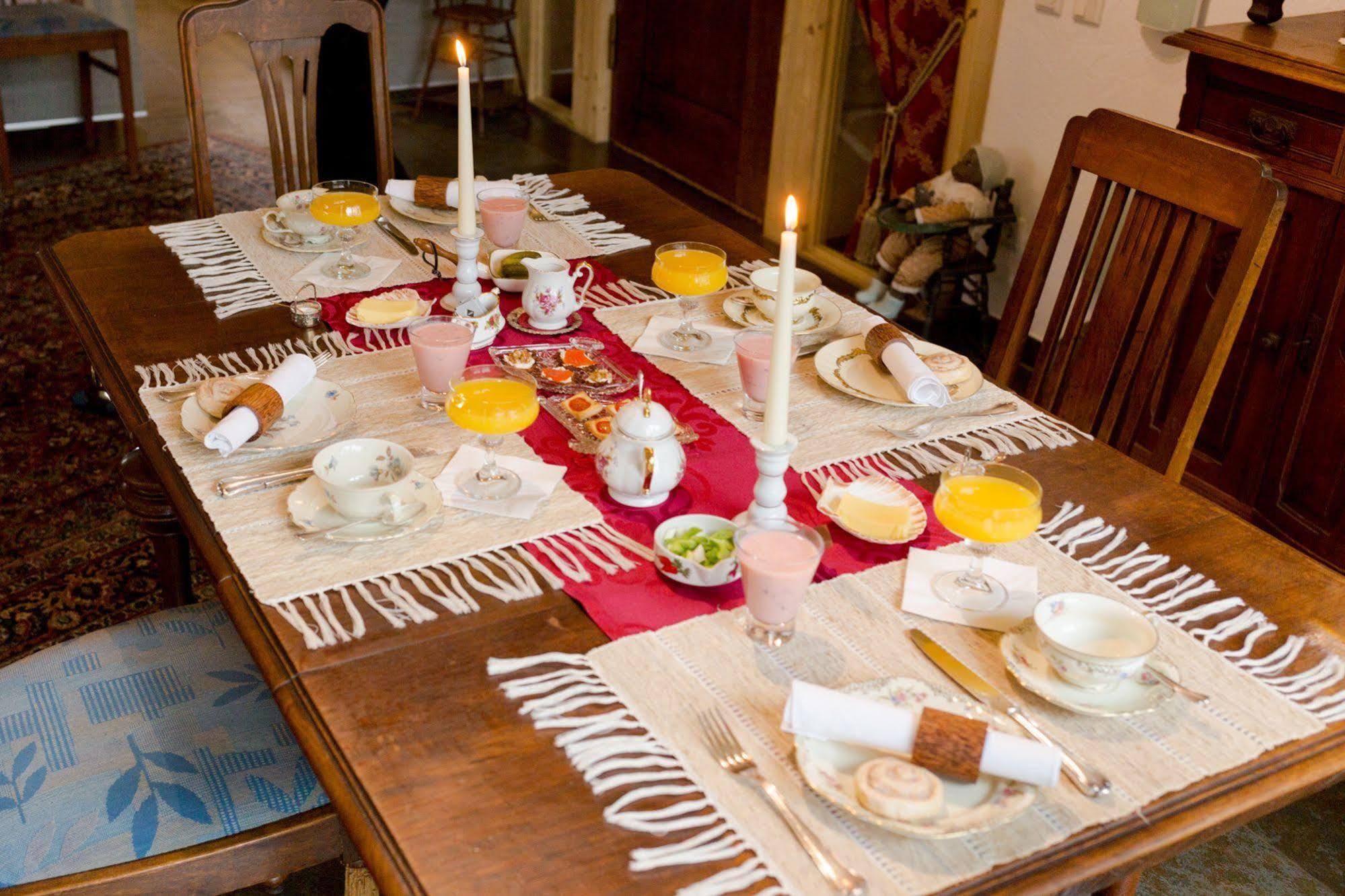 Vivere Ad Parcum - Bed And Breakfast Krefeld Bagian luar foto