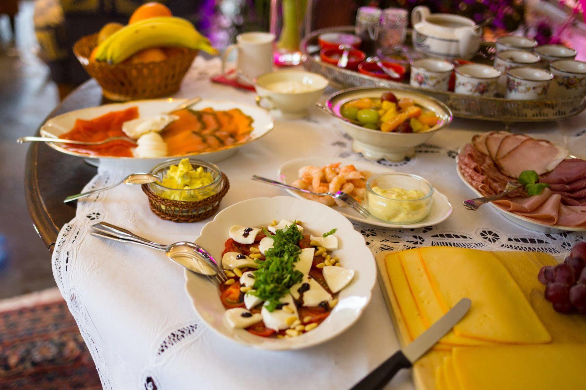 Vivere Ad Parcum - Bed And Breakfast Krefeld Bagian luar foto